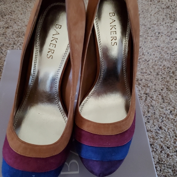 Heels - Picture 7 of 7